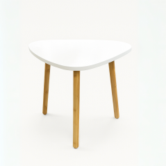 Tavolino Triangolare Bianco 3 Gambe Piccolo - Normalmente Venduto €15,90